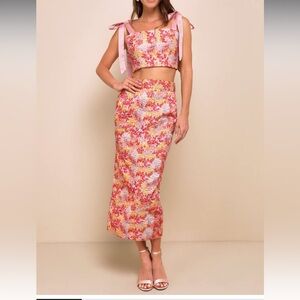 Lulu’s Ellarina in metallic pink size medium